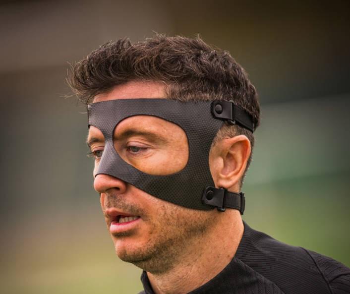  能否赶上出战毕包？巴萨官方晒莱万佩戴面具训练照片 新闻 能否赶上出战毕包？巴萨官方晒莱万佩戴面具训练照片 新闻 能否赶上出战毕包？巴萨官方晒莱万佩戴面具训练照片 新闻