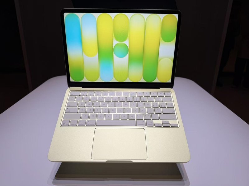  4599元起！苹果发布MacBook Neo：搭载A18 Pro芯片，回归多彩铝合金机身 新闻 4599元起！苹果发布MacBook Neo：搭载A18 Pro芯片，回归多彩铝合金机身 新闻 4599元起！苹果发布MacBook Neo：搭载A18 Pro芯片，回归多彩铝合金机身 新闻