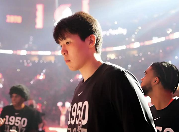  NBA中国官网：杨瀚森最近有个“不成文义务”，给伤员当“陪练” 新闻 NBA中国官网：杨瀚森最近有个“不成文义务”，给伤员当“陪练” 新闻 NBA中国官网：杨瀚森最近有个“不成文义务”，给伤员当“陪练” 新闻