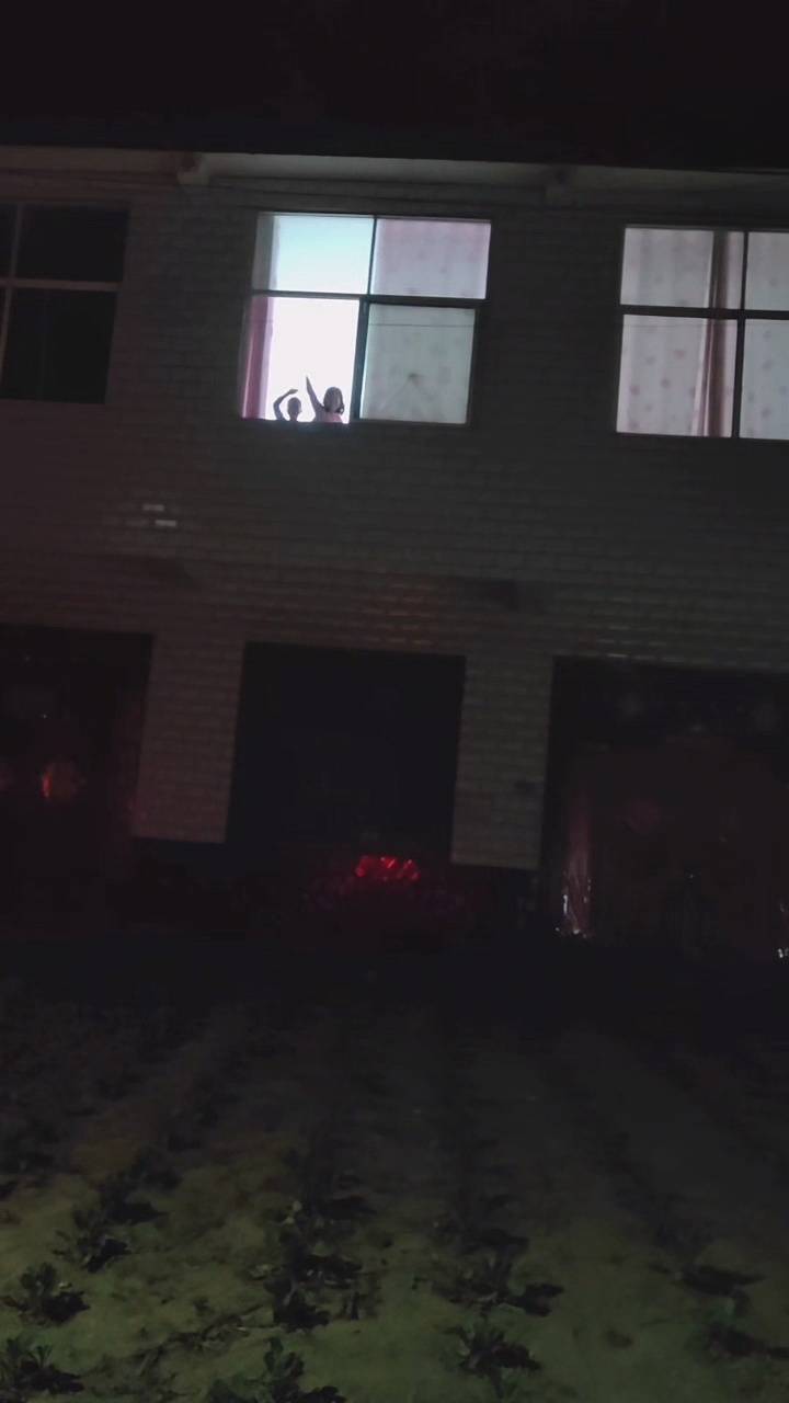  父母即将离家务工 10岁女儿拿出压岁钱，手写信：真的好舍不得你们 新闻 父母即将离家务工 10岁女儿拿出压岁钱，手写信：真的好舍不得你们 新闻 父母即将离家务工 10岁女儿拿出压岁钱，手写信：真的好舍不得你们 新闻 父母即将离家务工 10岁女儿拿出压岁钱，手写信：真的好舍不得你们 新闻