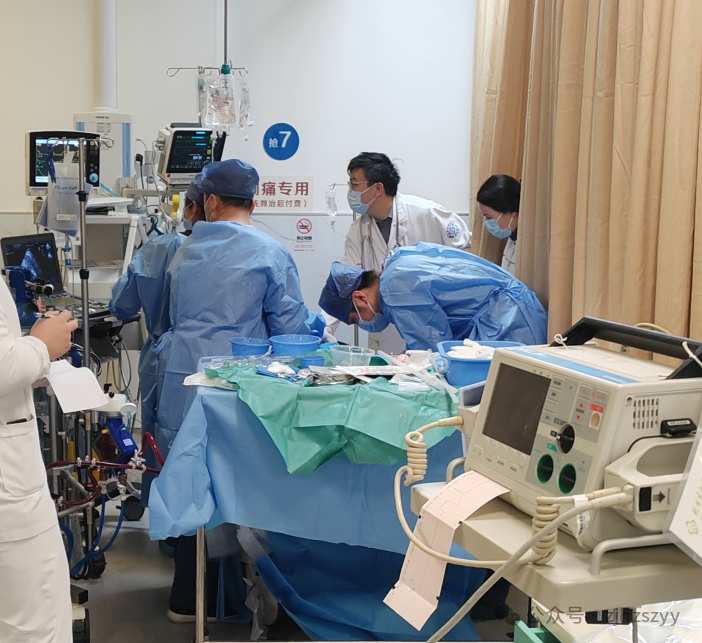  回杭州堵了19小时，女子一下车突然倒地昏迷！一夜连发两起，都差点没命！医生紧急提醒 新闻 回杭州堵了19小时，女子一下车突然倒地昏迷！一夜连发两起，都差点没命！医生紧急提醒 新闻 回杭州堵了19小时，女子一下车突然倒地昏迷！一夜连发两起，都差点没命！医生紧急提醒 新闻