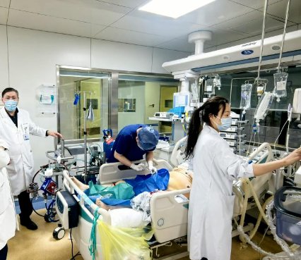  回杭州堵了19小时，女子一下车突然倒地昏迷！一夜连发两起，都差点没命！医生紧急提醒 新闻 回杭州堵了19小时，女子一下车突然倒地昏迷！一夜连发两起，都差点没命！医生紧急提醒 新闻 回杭州堵了19小时，女子一下车突然倒地昏迷！一夜连发两起，都差点没命！医生紧急提醒 新闻