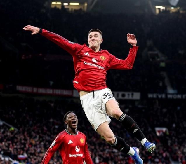  曼联前锋谢什科进球特点鲜明；9球均在禁区内完成。下一个挑战已明确指向禁区外。 体育新闻