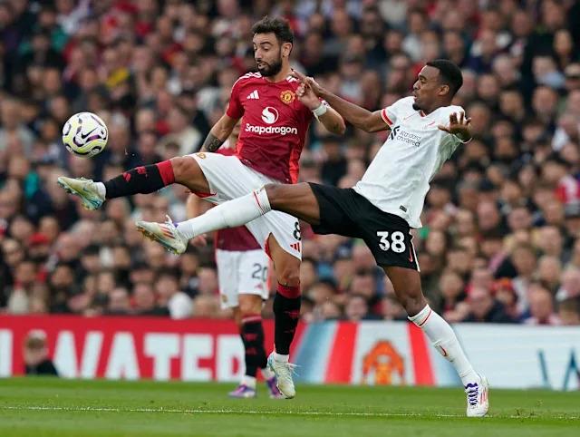 赫拉芬贝赫续约利物浦;从厌防到爱断球;中场新角色带来惊喜转变 体育新闻 赫拉芬贝赫续约利物浦;从厌防到爱断球;中场新角色带来惊喜转变 体育新闻