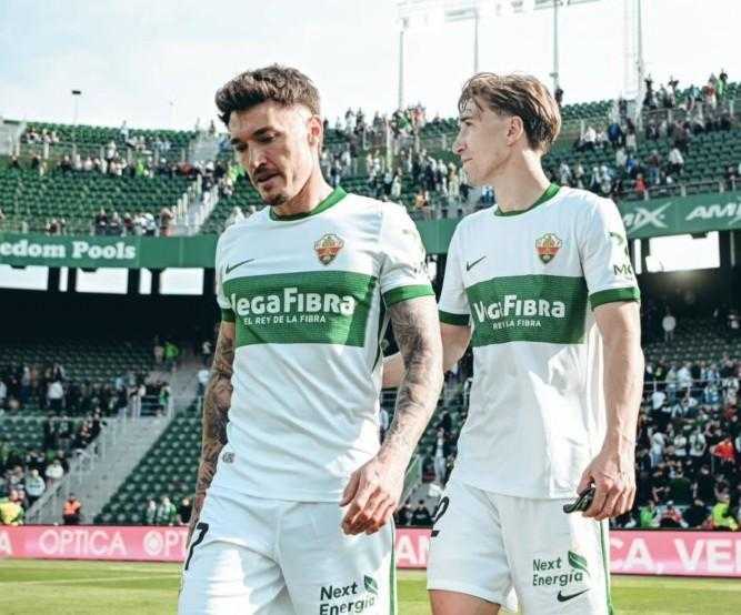  埃尔切队在2026年开年后的正式比赛中，始终未能收获胜利；唯一一场胜绩来自与天津津门虎的热身赛。 体育新闻 埃尔切队在2026年开年后的正式比赛中，始终未能收获胜利；唯一一场胜绩来自与天津津门虎的热身赛。 体育新闻