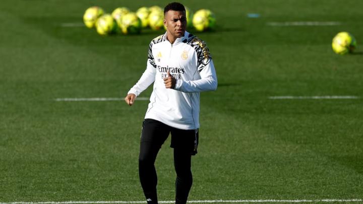 姆巴佩膝伤尘埃落定;首回合无缘曼城大战;次回合复出仍需谨慎观察。 体育新闻 姆巴佩膝伤尘埃落定;首回合无缘曼城大战;次回合复出仍需谨慎观察。 体育新闻