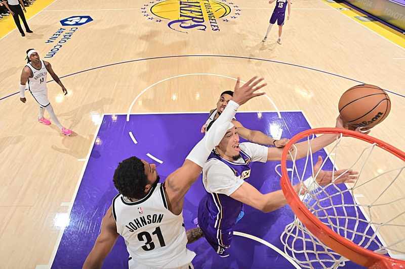 内线防守效能提升:数据模型验证贾克森·海斯的战术价值 IT技术