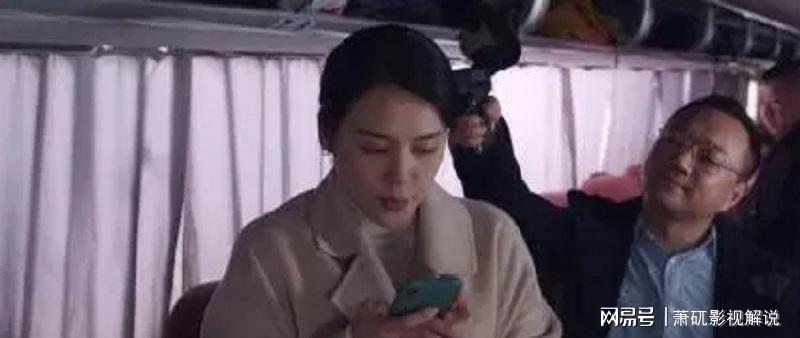  【深度复盘】卧铺大巴生死时刻：武警战士冉松柏的冷静营救与战术博弈 新闻